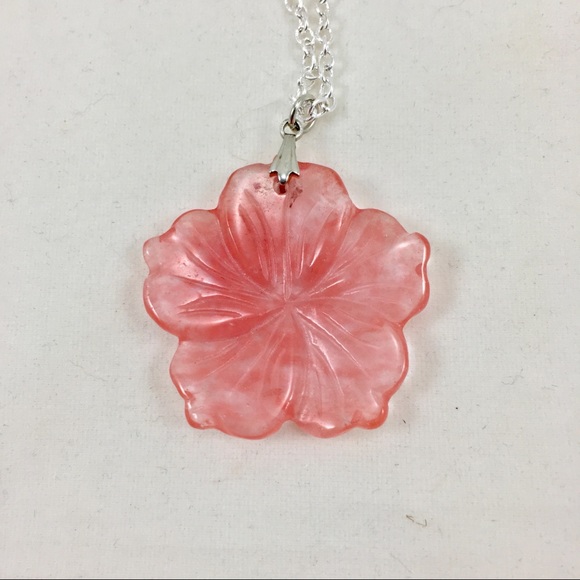Jewelry - New Strawberry Quartz Floral Pendant Necklace 16”